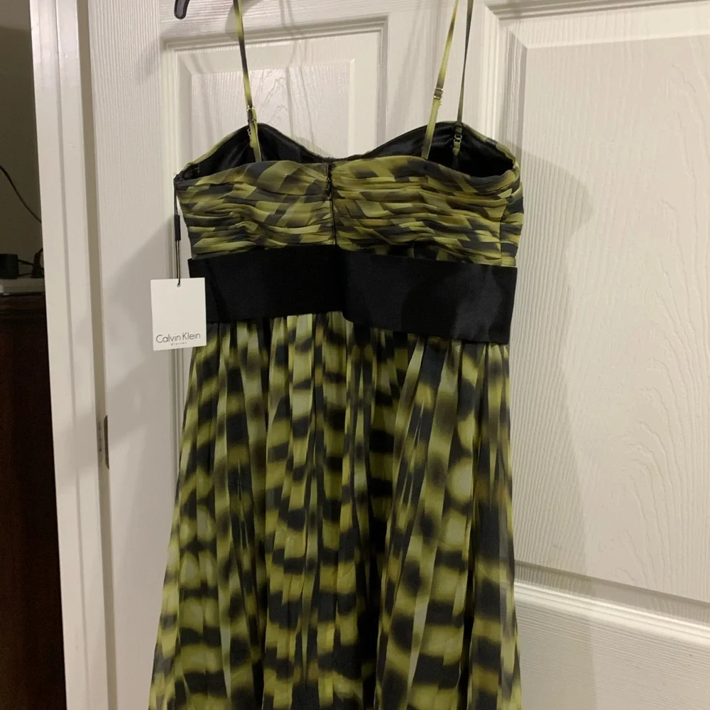 Calvin Klein New With Tags Green Black Dress Black Attached Slip Sz 8 - Picture 2 of 7